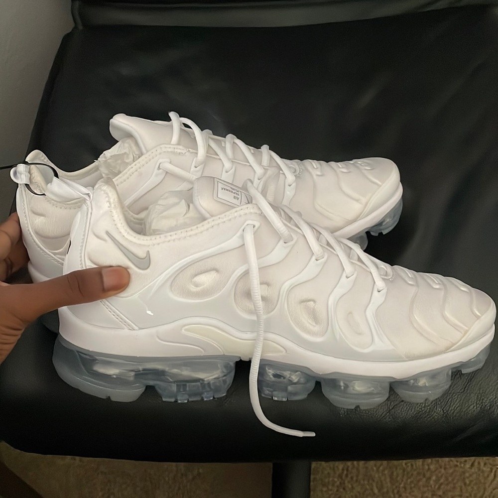 Nike vapormax plus size 10 never worn
